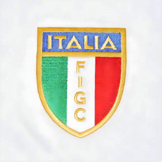 Wholesale Italy 1982 World Cup Away Retro Football Shirt Beautiful