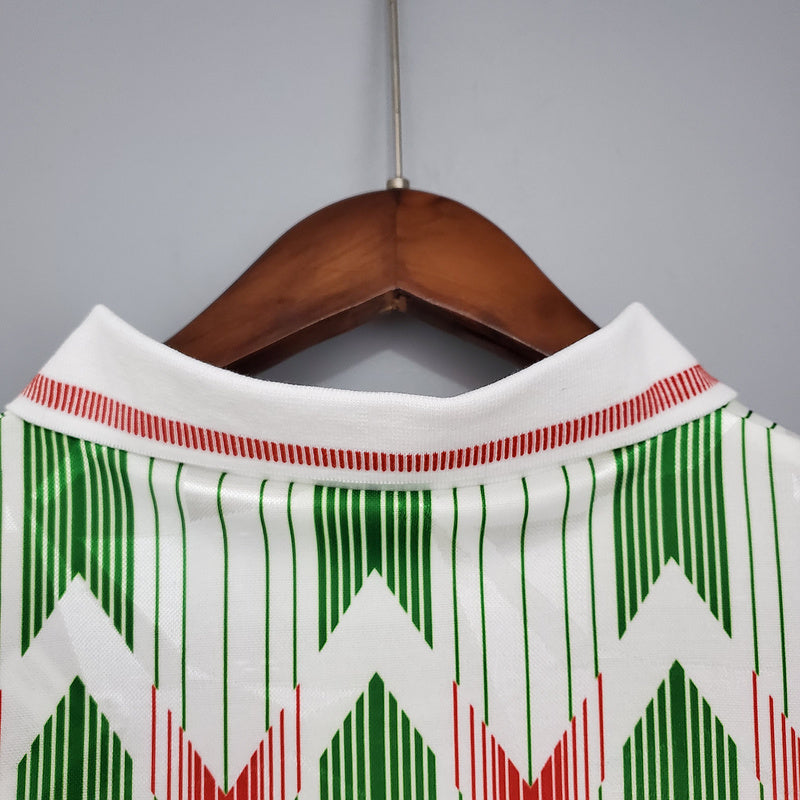 1990-1992 Wales away kit