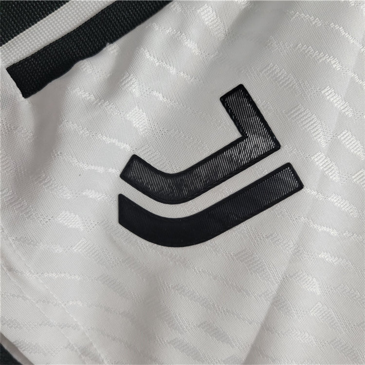 2324 Juventus Home White Shorts - Official Replica 7312