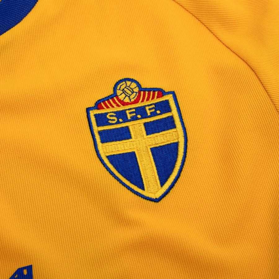 [EFKS] 2002 Sweden Size LARSSON 11 Home Jersey S (8/10)