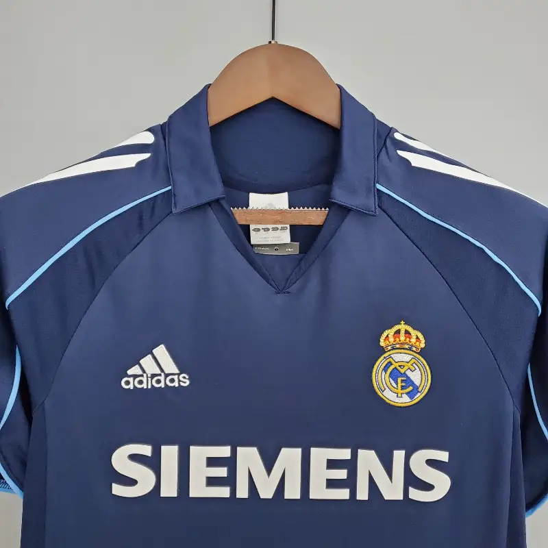 2005-2006 Real Madrid Jersey retro kit