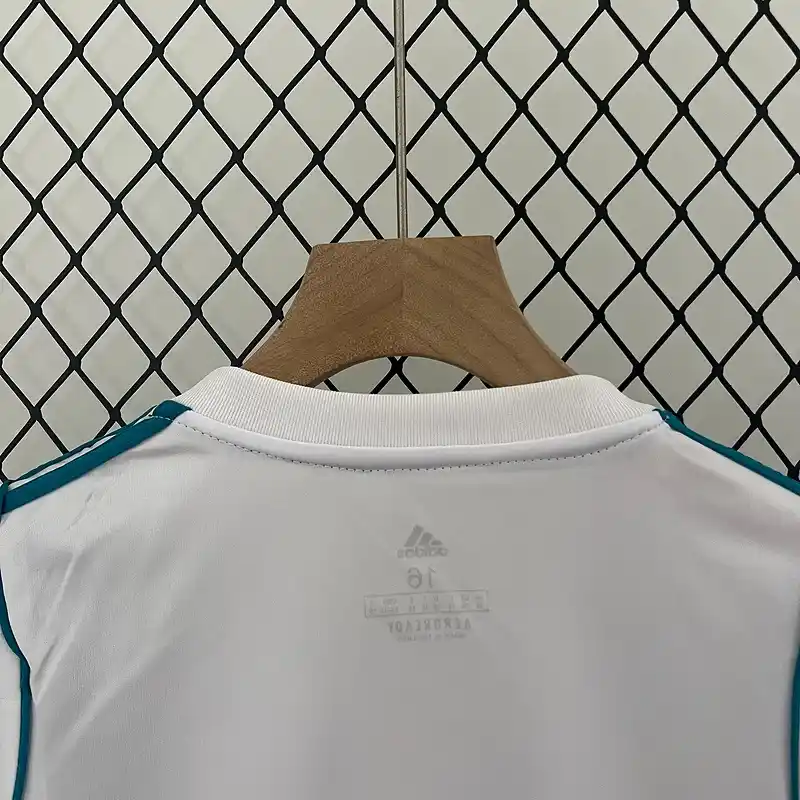 2017-2018 Kids Real Madrid Jersey retro kit