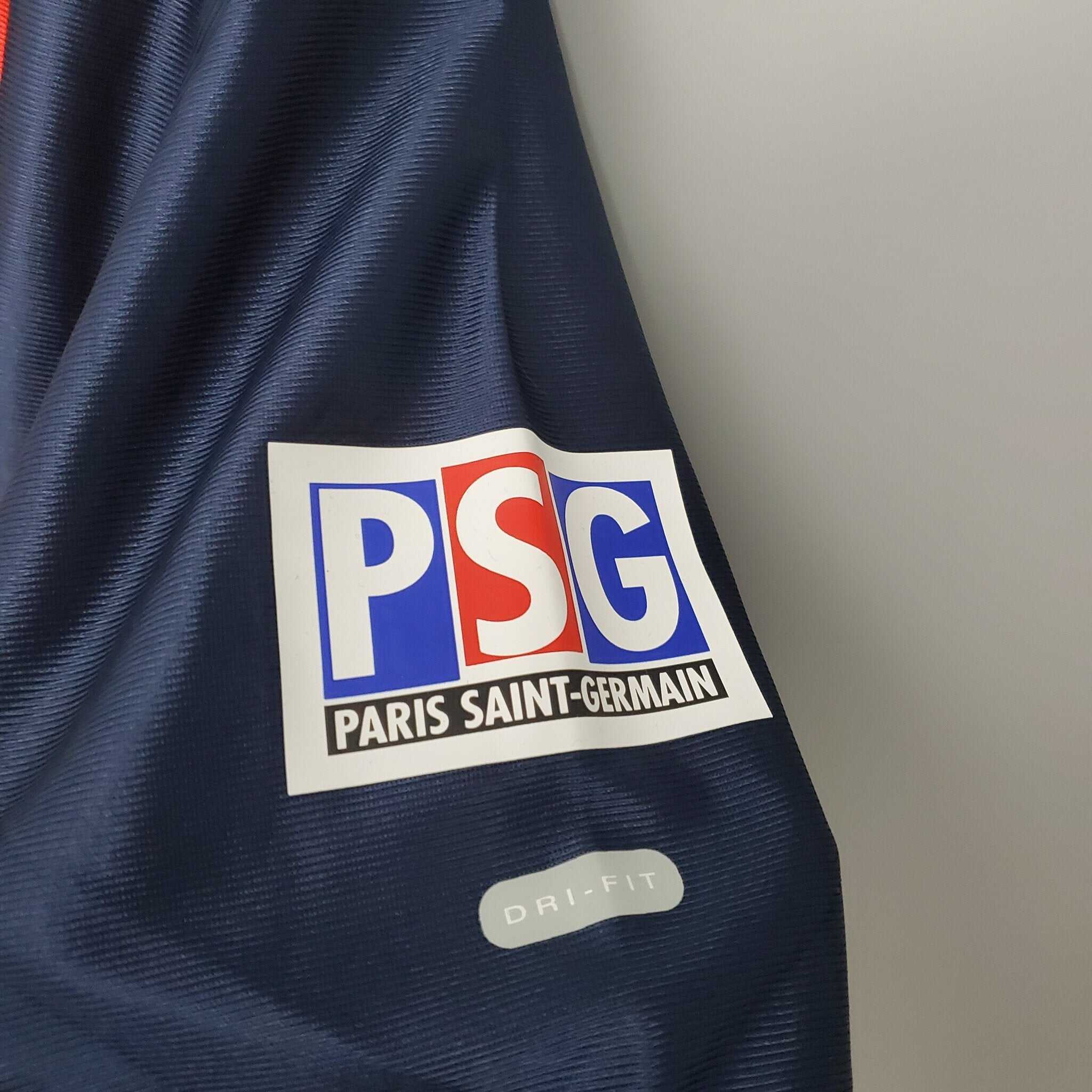 Cheap 2001-2002 Paris Saint Germain kit