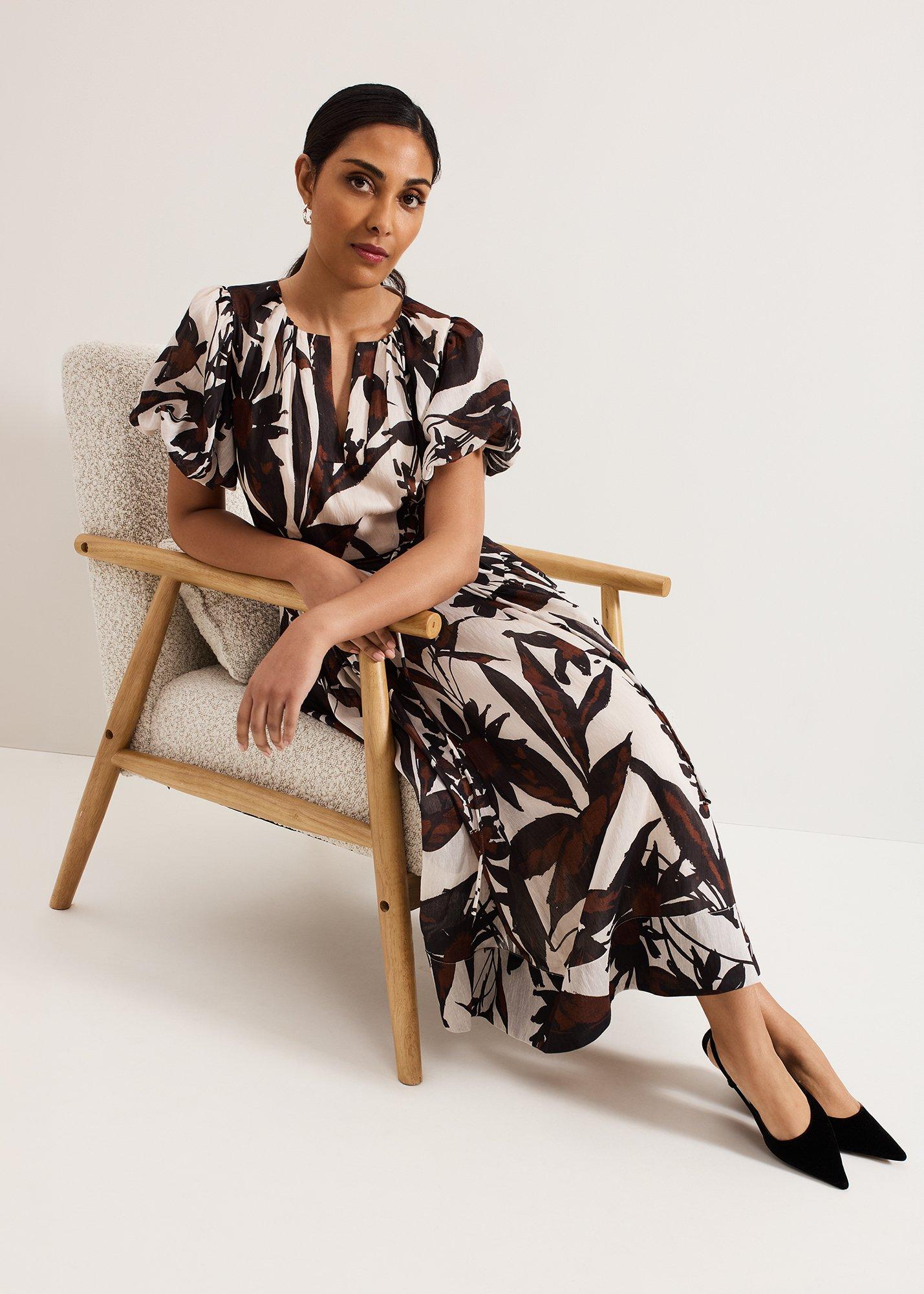 Petite Zarah Printed Puff Sleeve V Neck Midi Dress