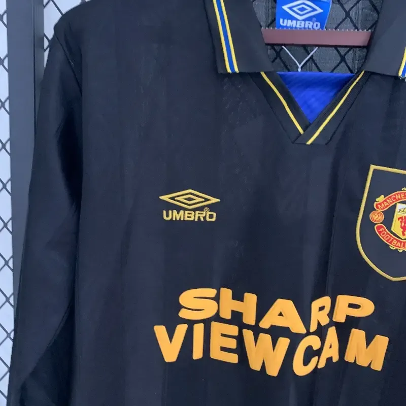 Cheap 1993-1995 Long Sleeve Manchester United Jersey retro kit