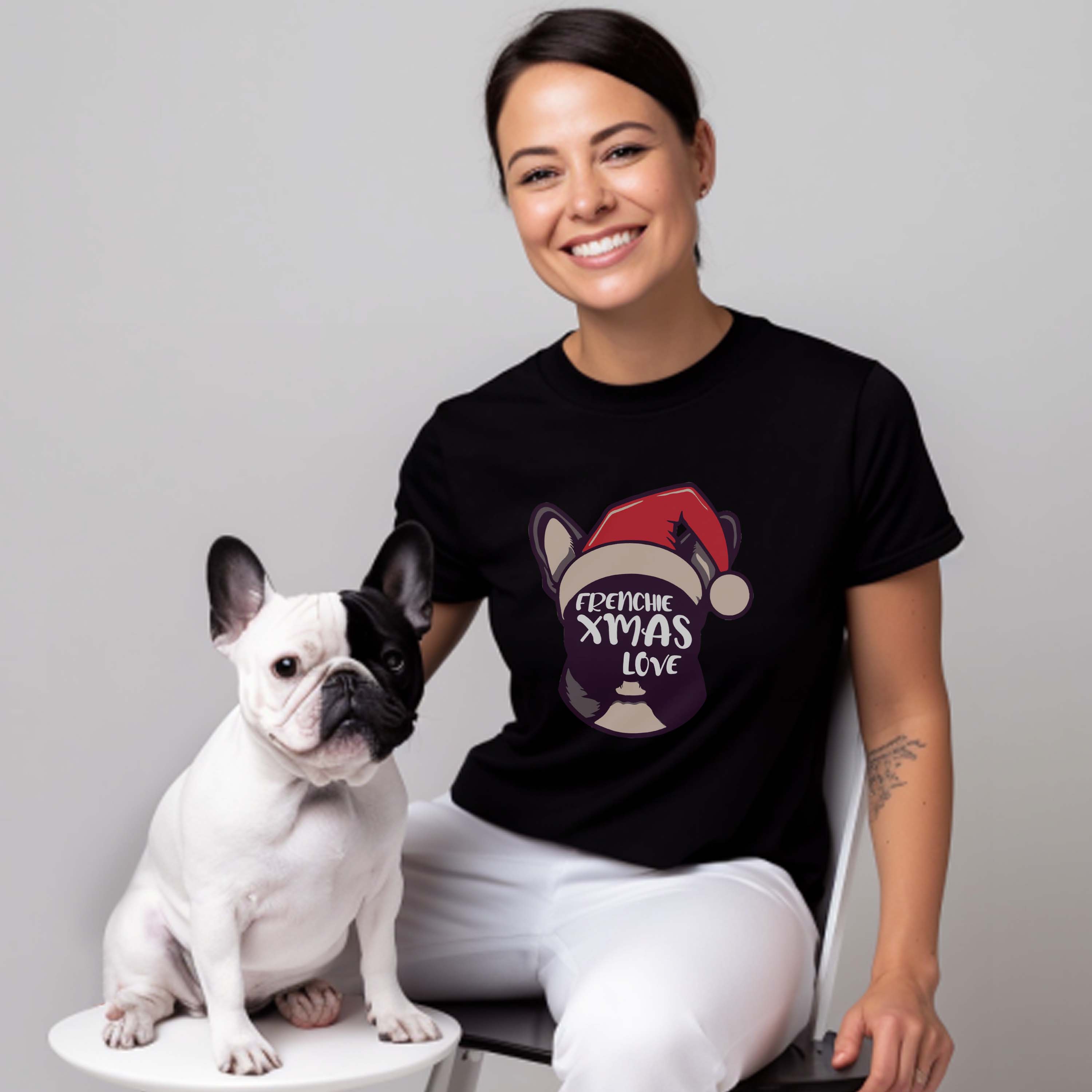 Cozy Pet-Lover Xmas - Unisex T-shirt for Casual Outings Durable