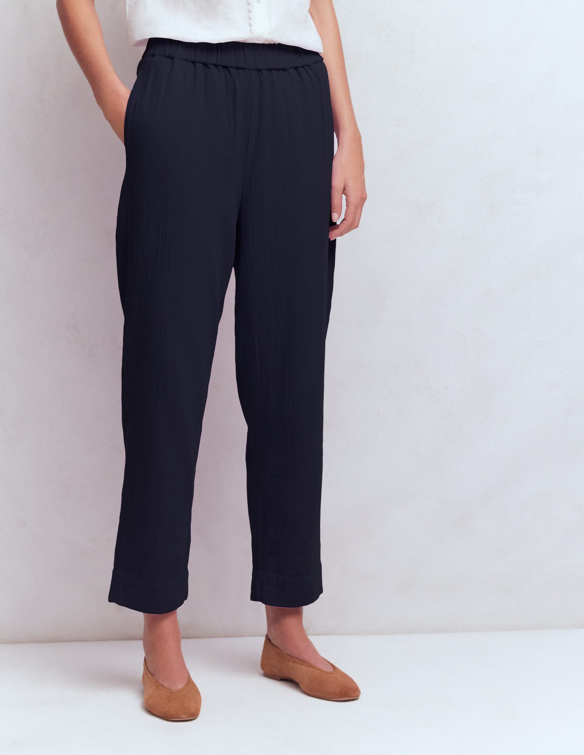 Double Cloth Crop Trousers