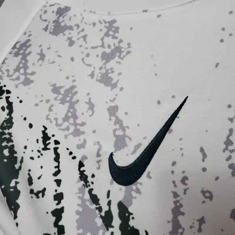 2007-2008 Celtic Away retro kit