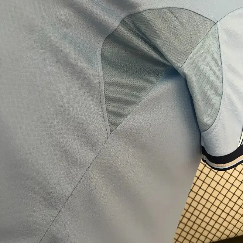 Cheap 1999-2000 Celta Jersey retro kit