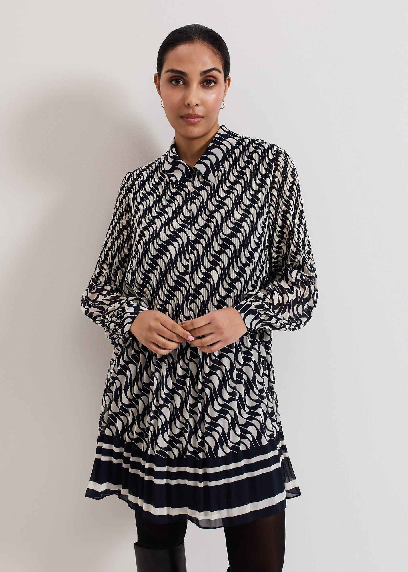 Petite Eleanor Geo Swing Pleated Dress