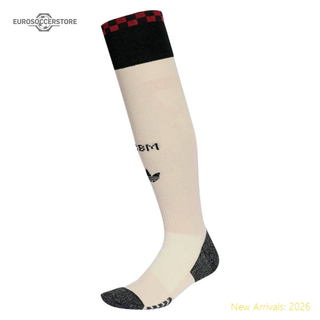 Authentic 2025-2026 Bayern Munich Third Socks (Halo Ivory)