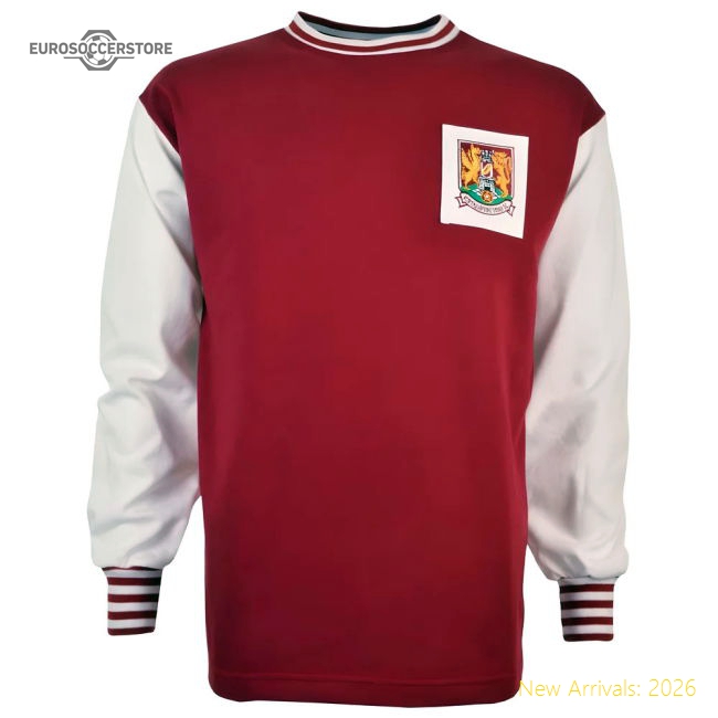 2025-2026 Premier Team First-class Jersey Northampton Town Umbro Pro