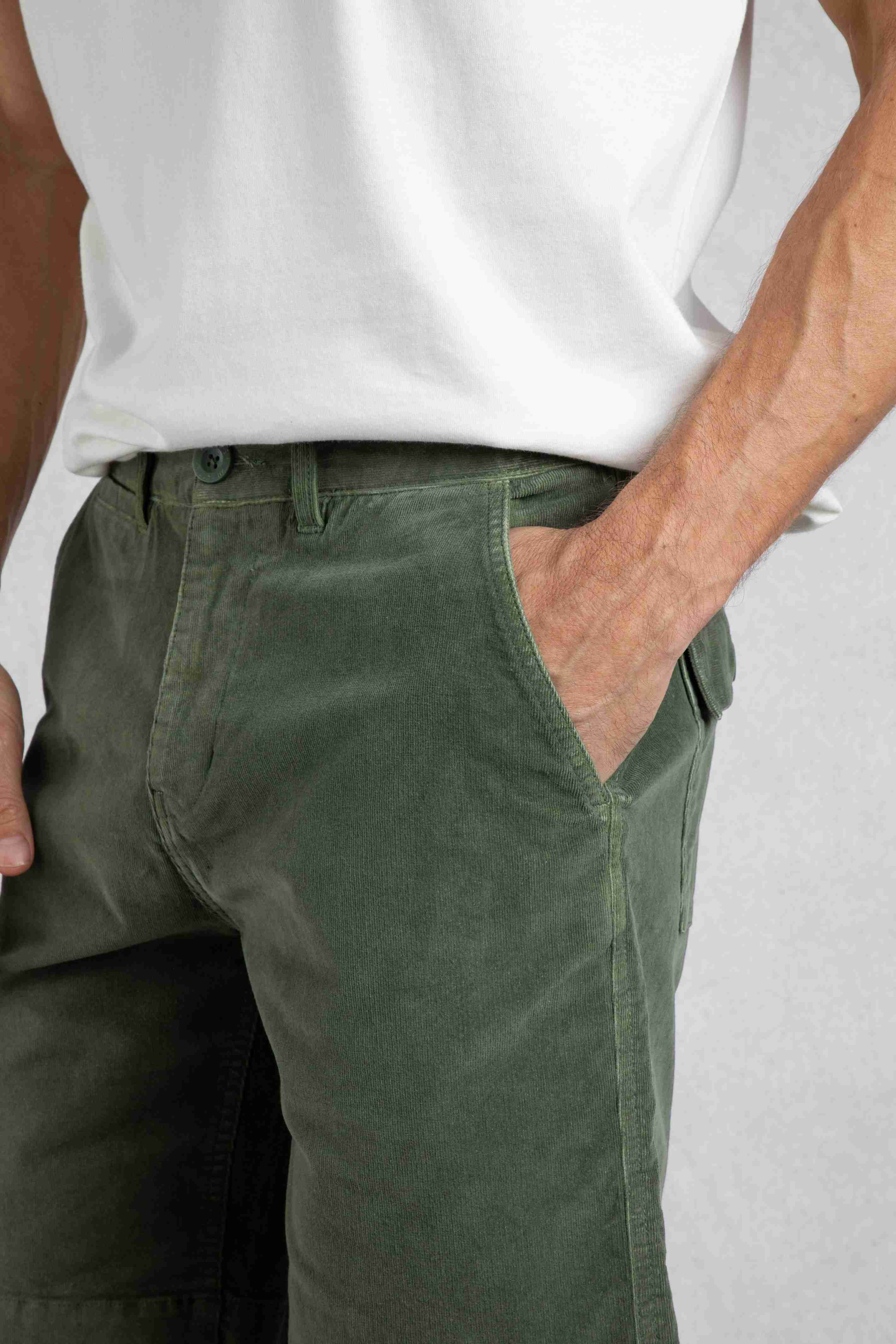 Munro Cord Shorts Army Green