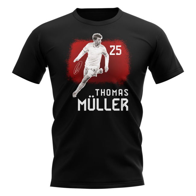 Thomas Muller 25 Bayern Munich Signature football T-Shirt
