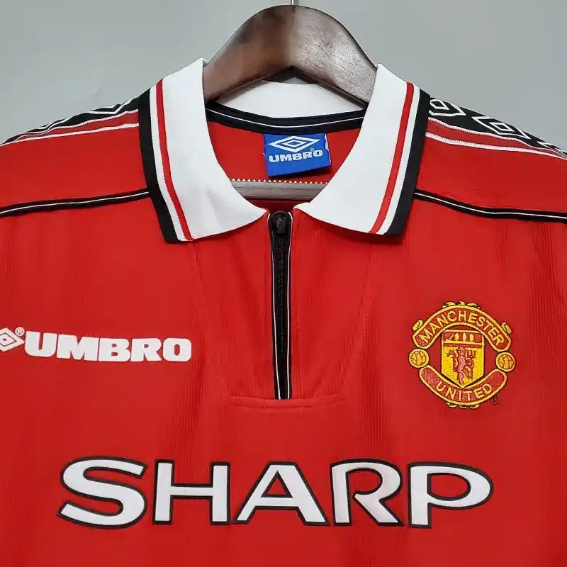 1998-1999 Manchester United Jersey retro kit