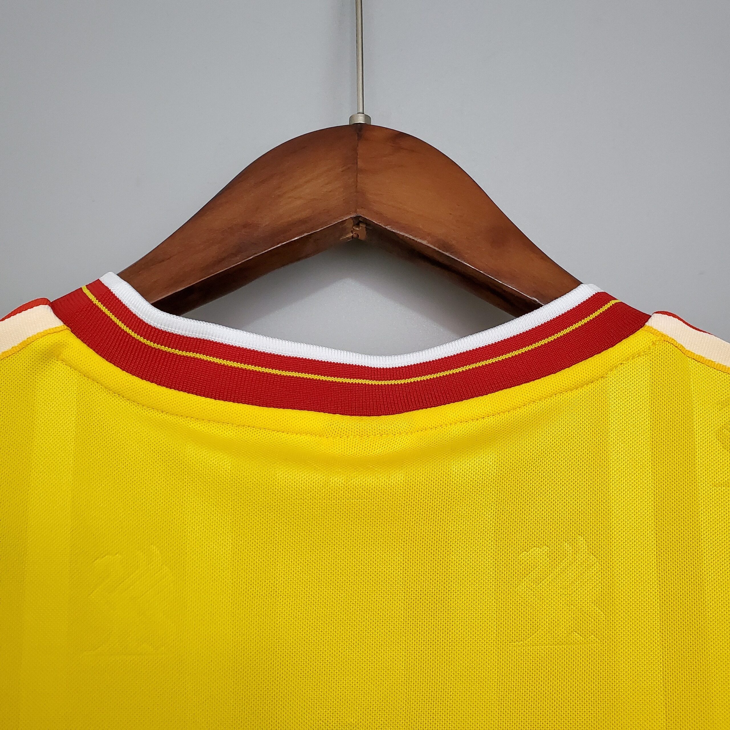 1985-1986 Liverpool Yellow away kit