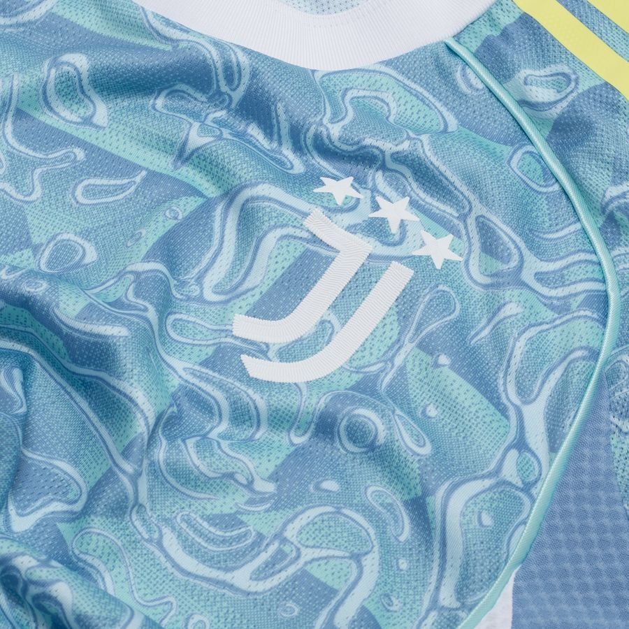 Juventus Away Shirt 2025/26 Supporter Version In Multiple Adult Sizes