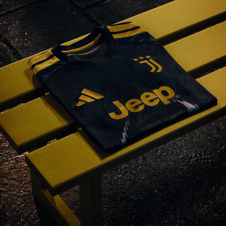 Juventus 3rd Shirt 2026/27 Authentic