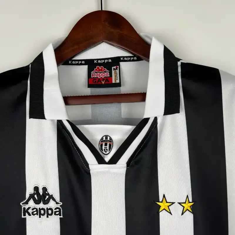 Cheap 1996-1997 Juventus Jersey retro kit