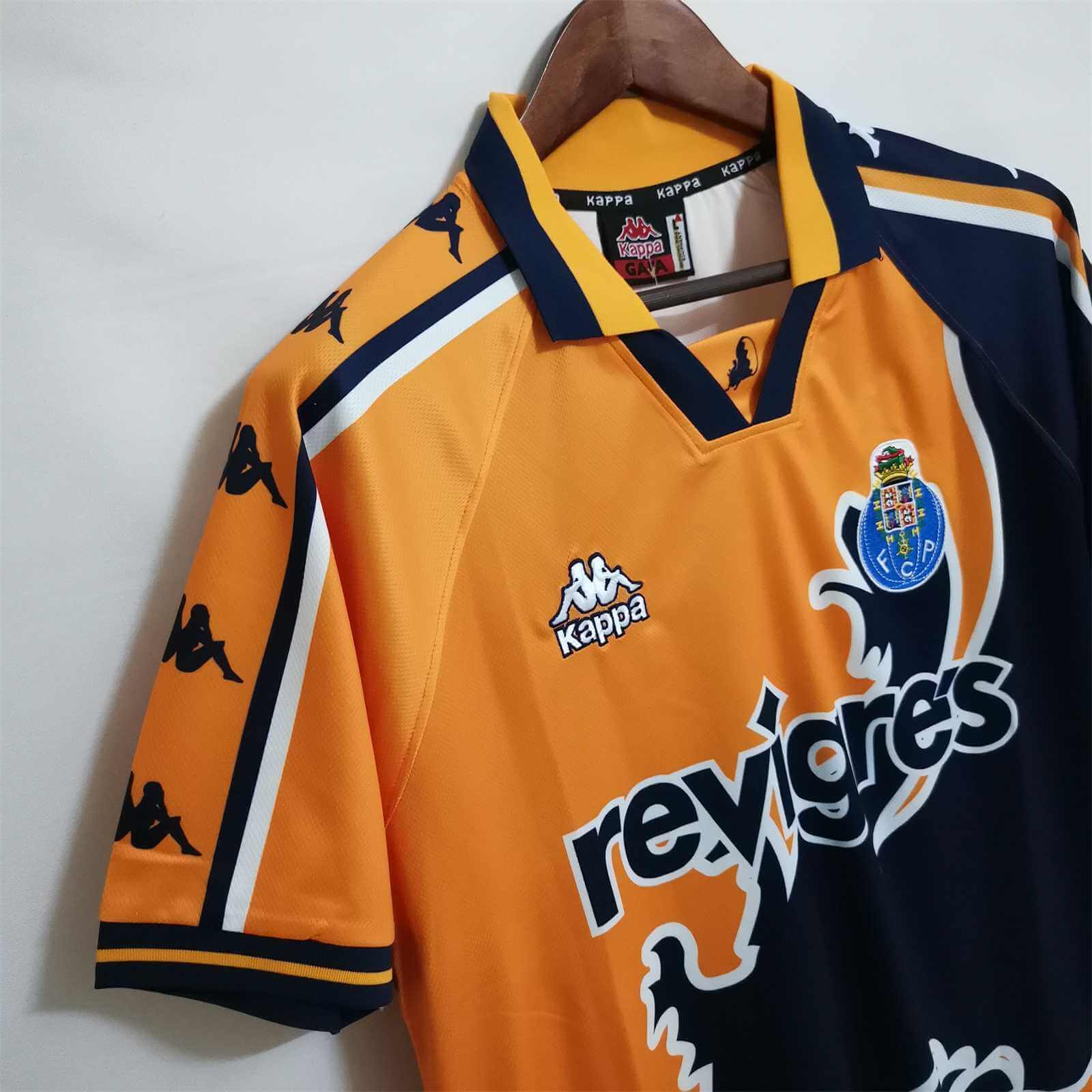 1997-98 FC Porto Home kit