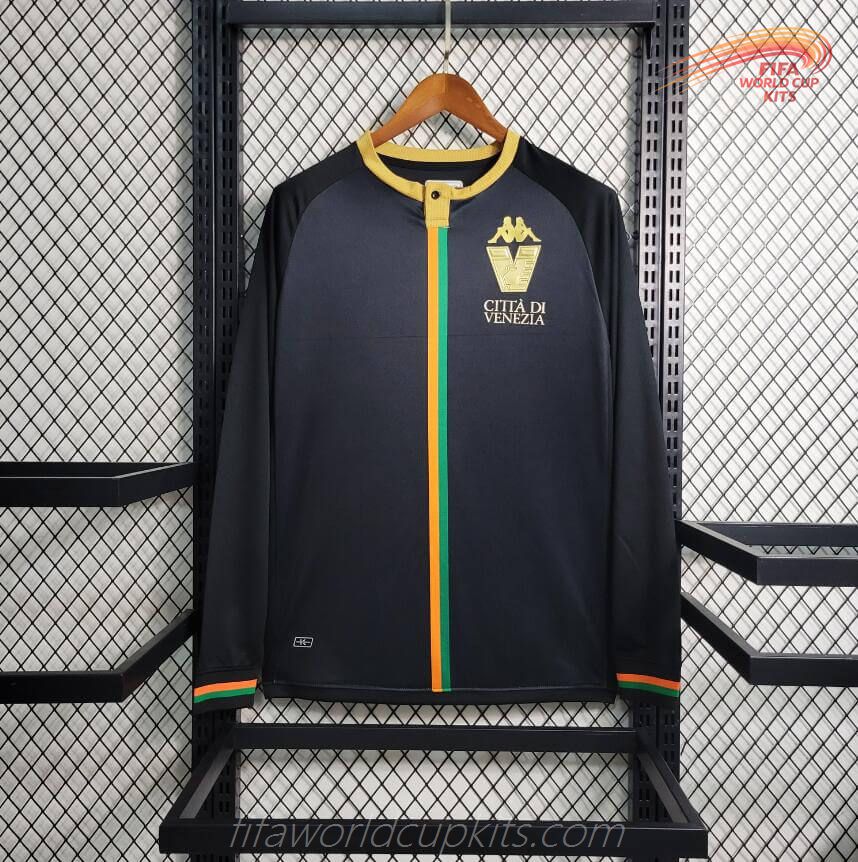 Home Game Soccer Uniform of Venezia season 23-24