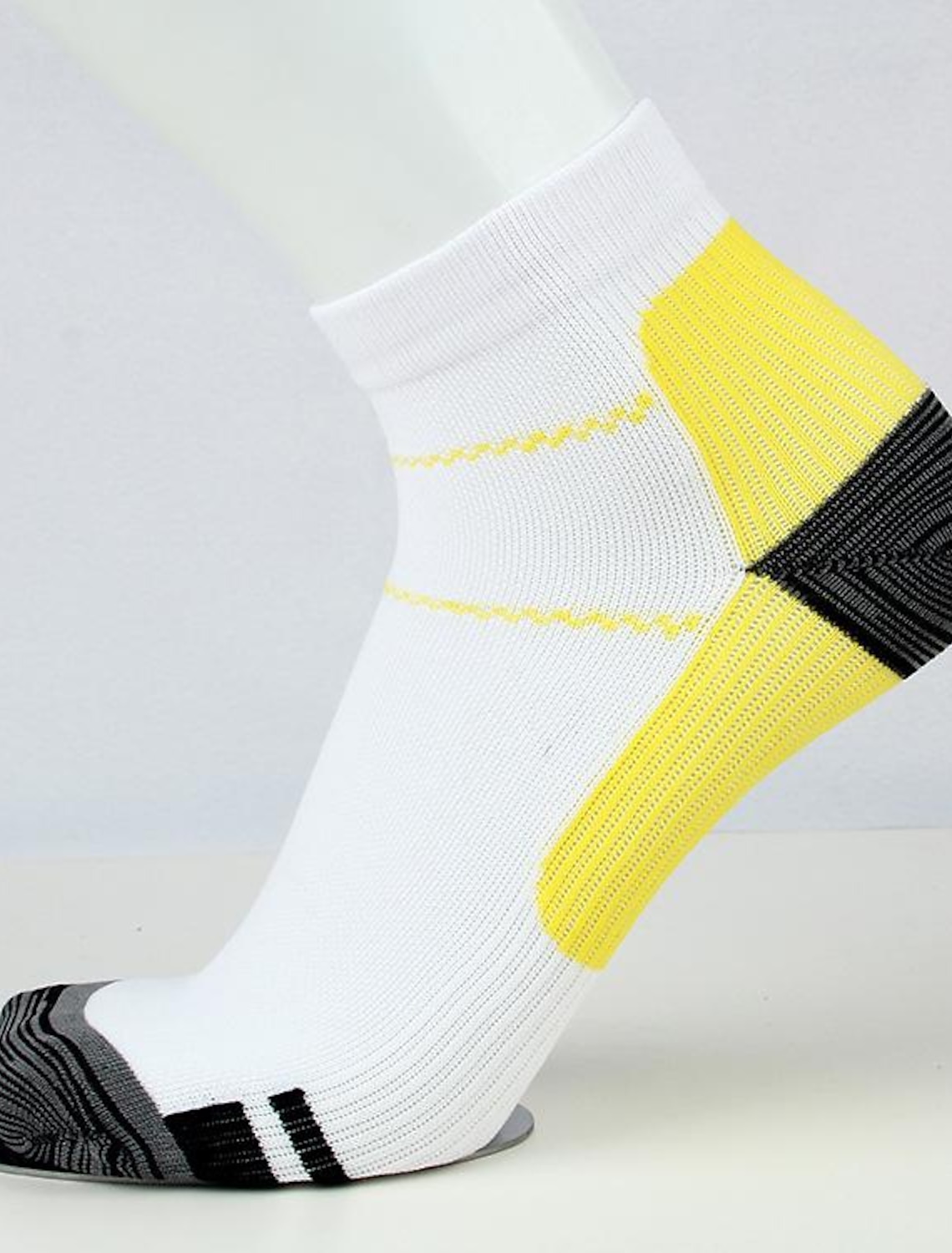 Compression Socks Plantar Fasciitis for Men Women, Circulation 10-15 mmHg Best Support for Athletic Running Nurses Hiking