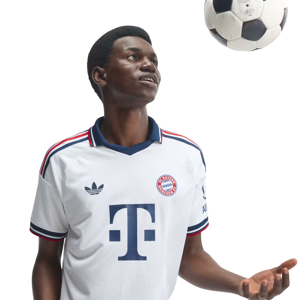 [L1D] Player Edition FC Bayern Munich Away Jersey 26/27