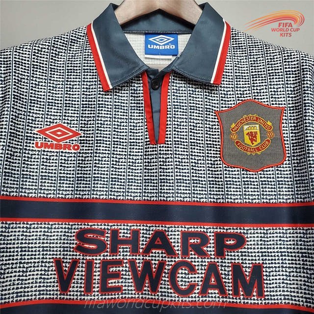 Manchester United 95-96 Away Football Kit