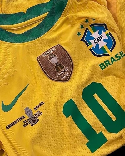 Retro 2021 Brazil Official Camiseta - Samba Football Masters