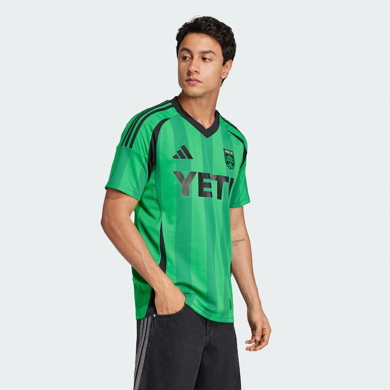 High-Quality  Men's 2025 Replica Jersey - Authentic Soccer Jersey