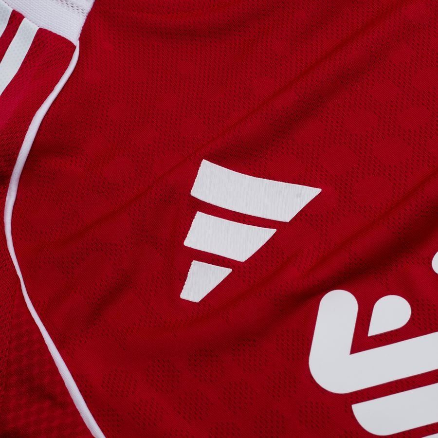 Liverpool Home Shirt 2025/26 For Algeria Football Fans