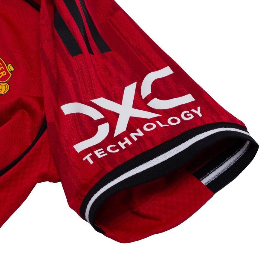 Manchester United Home Shirt 2025/26