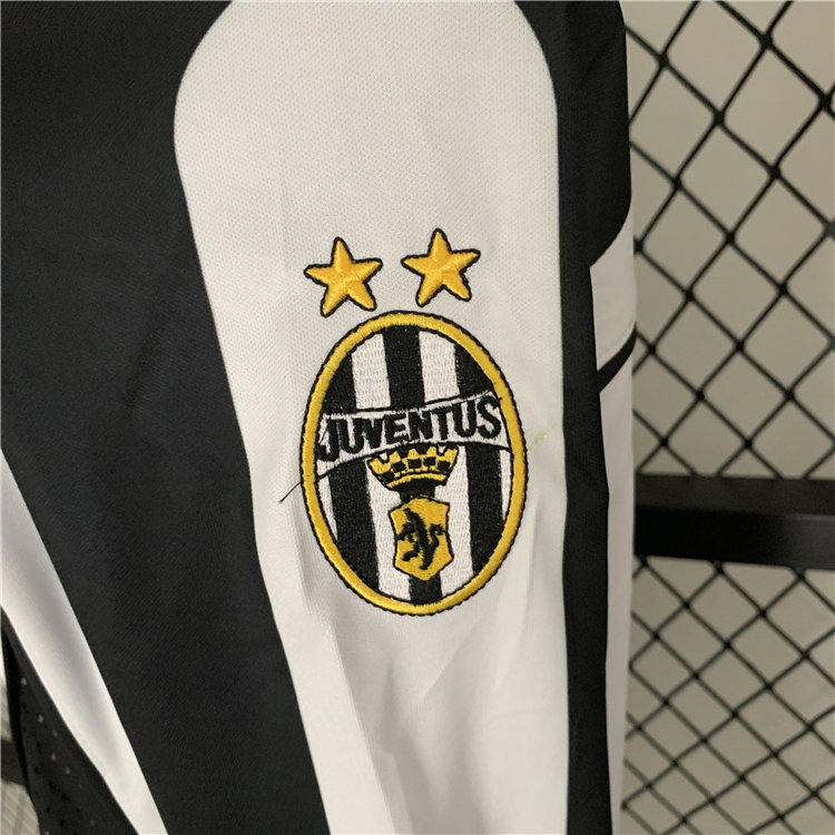 9798 Juventus Retro Long Sleeve Soccer Football Shirt - Official