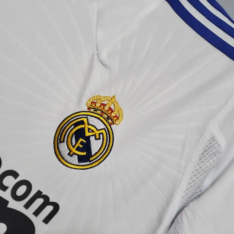 2010-2011 Real Madrid Jersey retro kit