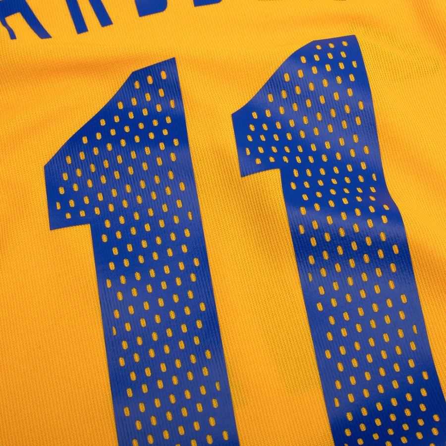 Sweden Home Shirt 2002 Size L LARSSON 11 (7/10)