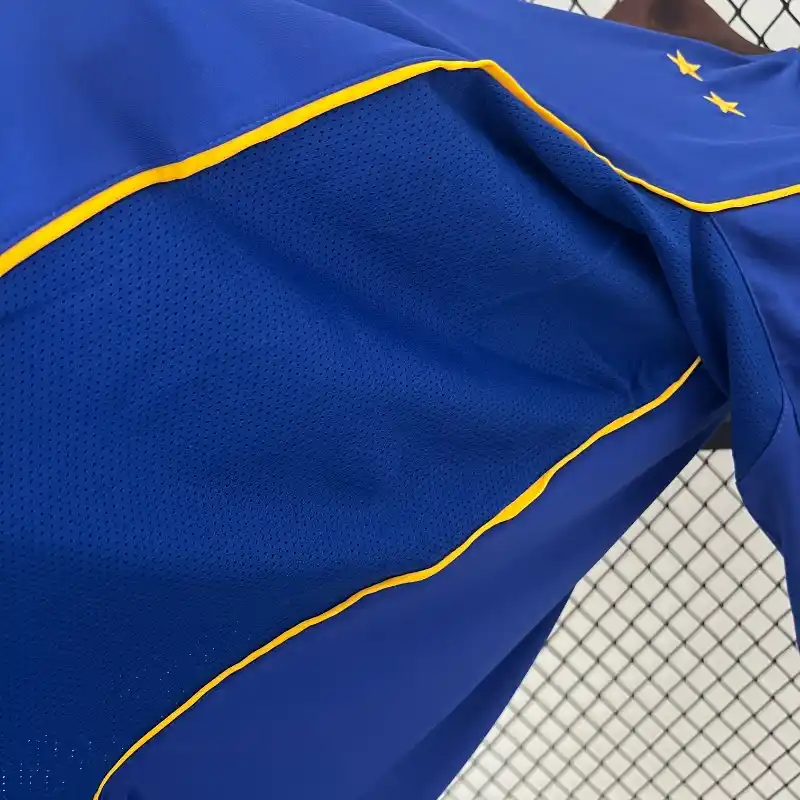 2004-2005 Juventus Jersey retro kit