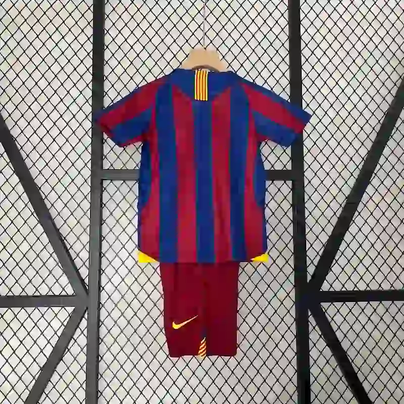2005-2006 Kids Barcelona Jersey retro kit