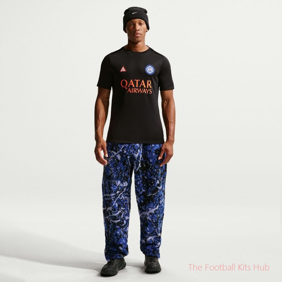 Inter Milan X ACG Training T-Shirt Dri-FIT Academy Pro Pre Match 4th - Black/Safety Orange