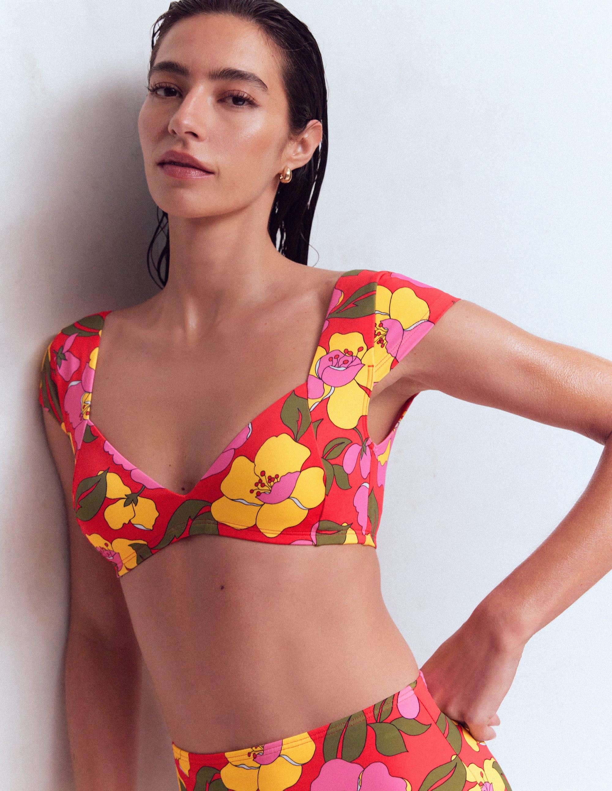 Sweetheart Sleeve Bikini Top