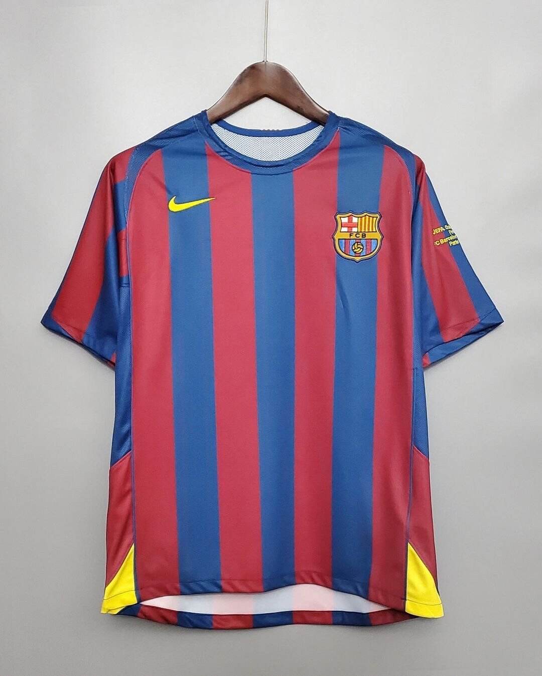 Cheap 2005-2006 Barcelona home retro kit
