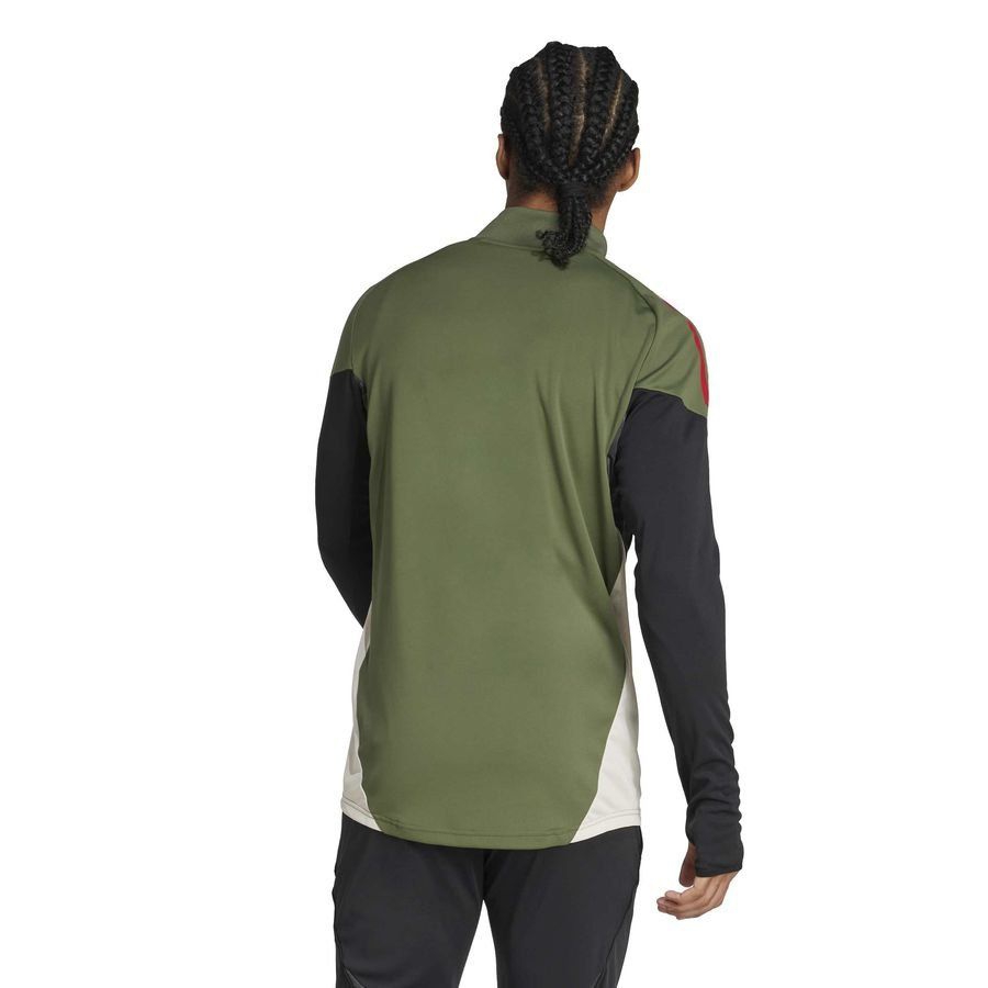 [EFKS] Bayern München Tiro EU Base 25 Training Green Apparel