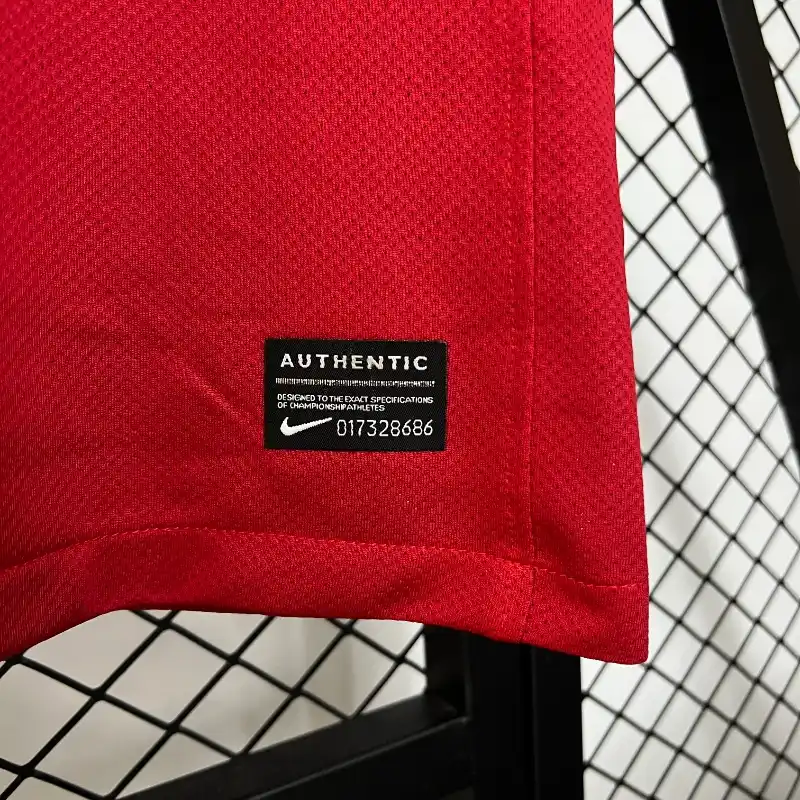 2011-2012 Manchester United Jersey retro kit