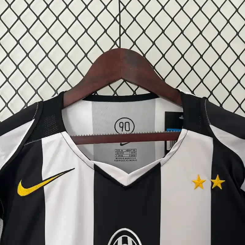 Cheap 2004-2005 Juventus Jersey retro kit