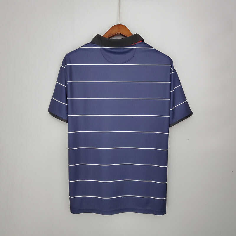 Cheap 1999/00 Man United away kit