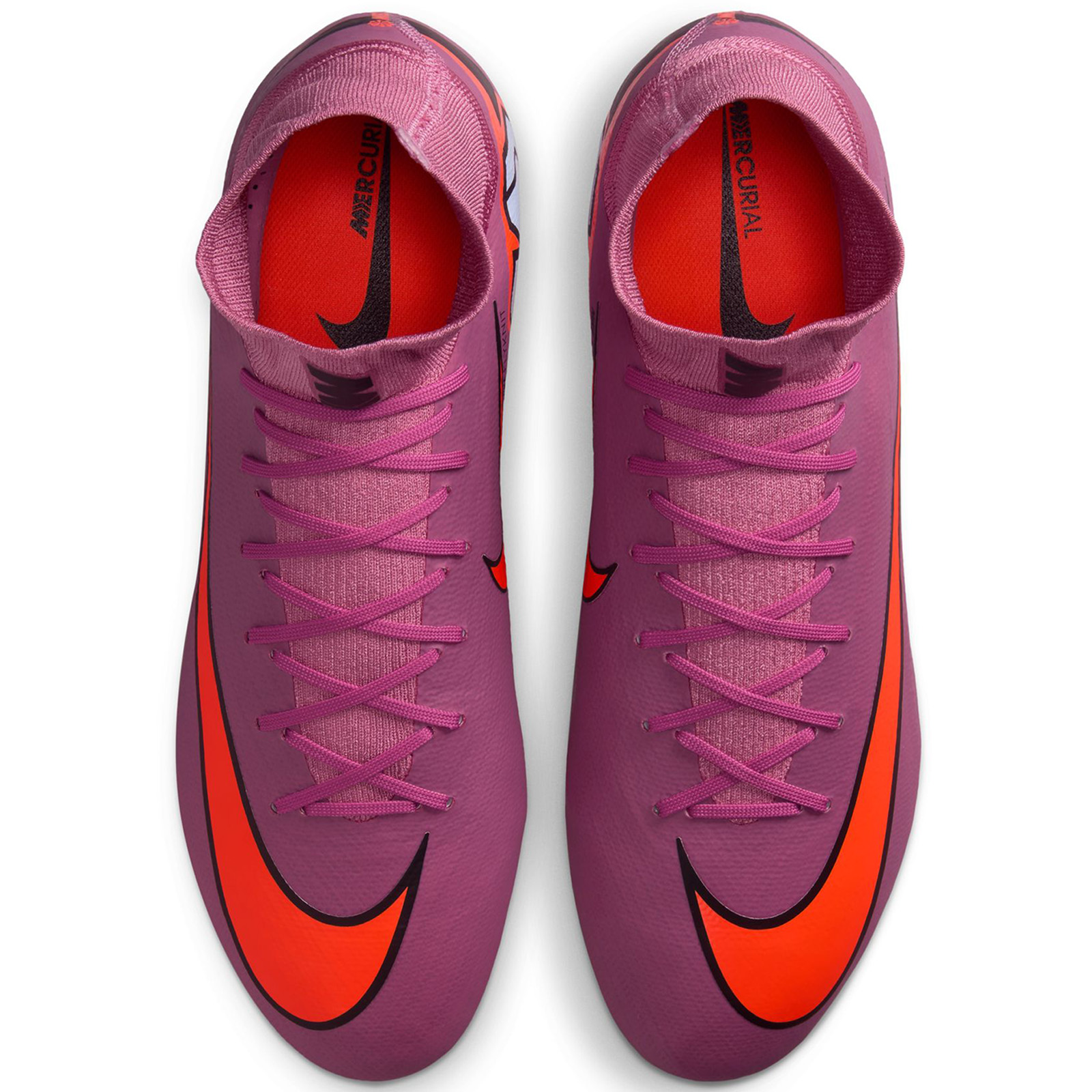 Experience Durability with Nike Your Favorite Team Replica Jersey Set