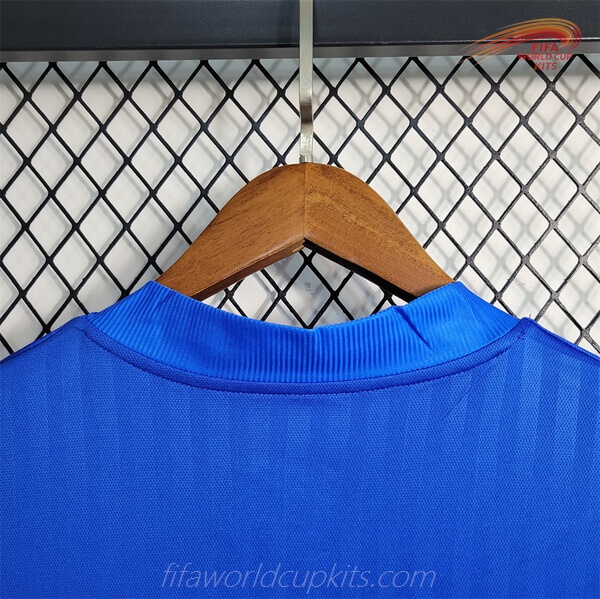 Italy years 23 to 24 Collector's Football Strip