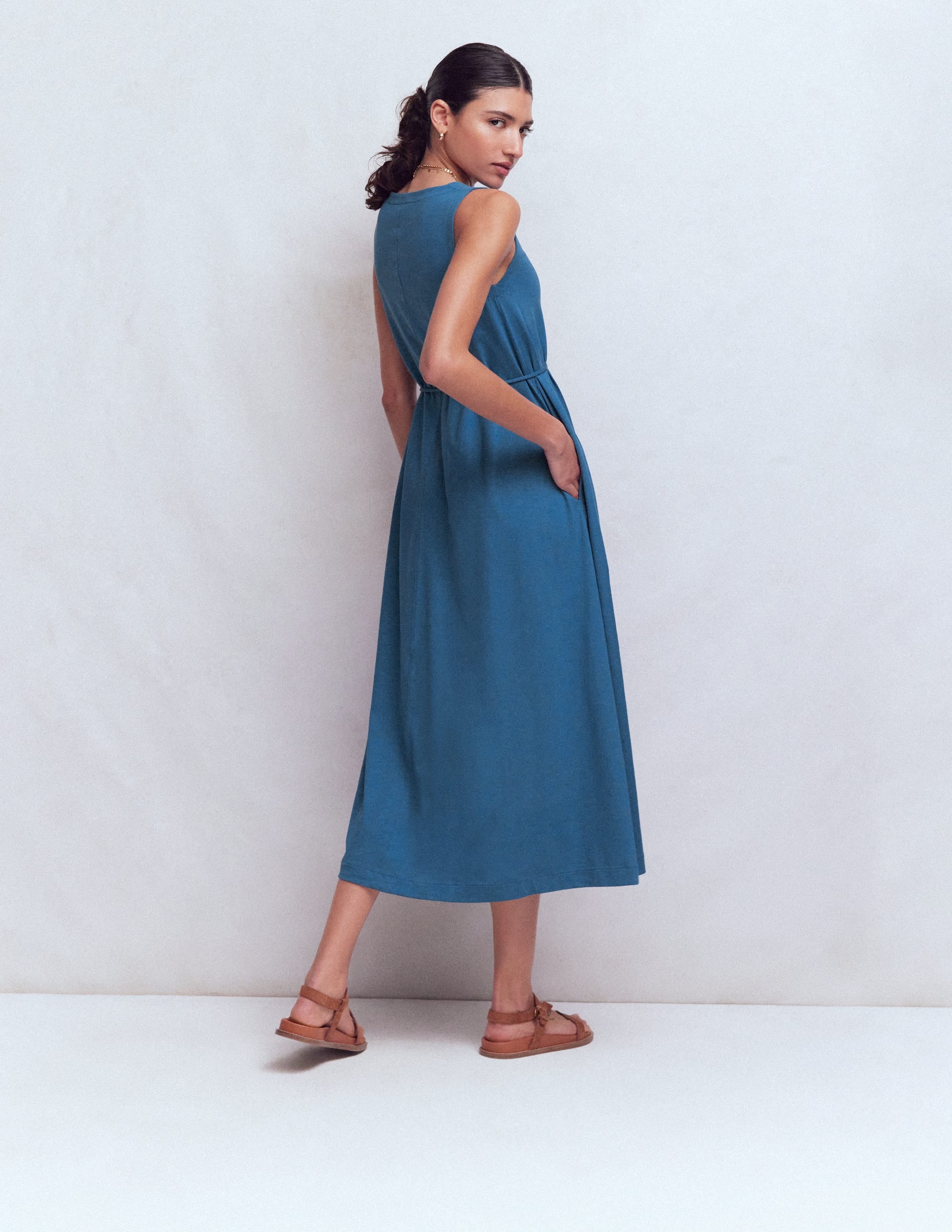 Mia V-neck Jersey Midi Dress