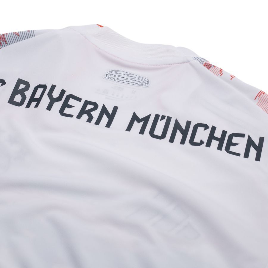 [EFKS] Bayern München Away Kids Apparel 2025/26