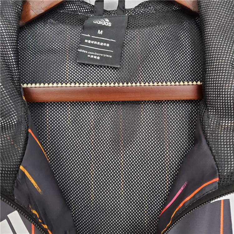 Juventus 21-22 Black Jacket Windbreaker - Official Replica 17430