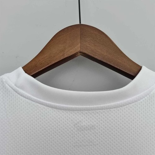 Replica 2022 International Camiseta White With Modern Design